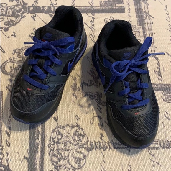 Kids Nike sneakers - Picture 2 of 8